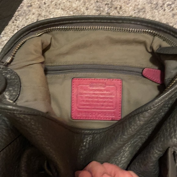 Coach Duffle - Picture 2 of 6